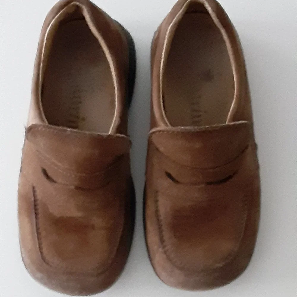 NATURINO kids brown suede loafer size 25
